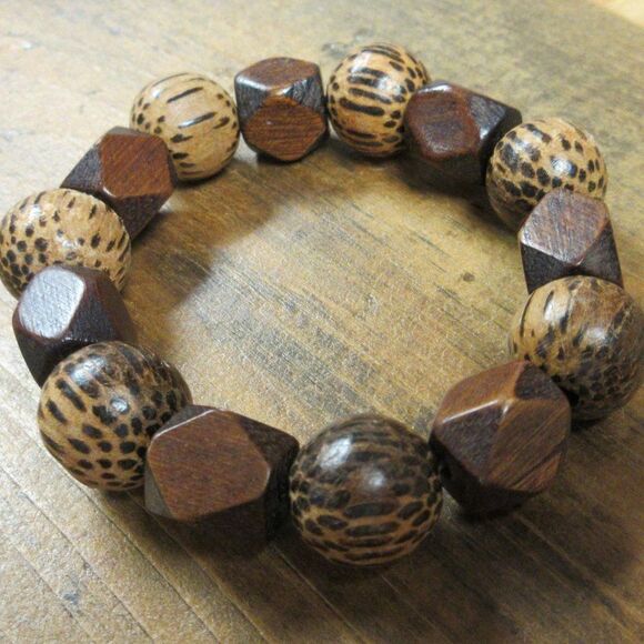 MERRISOTA JEWELRY Coconut Palm Tree Wood Stretch Bracelet Womens Size 6 1/2" NEW - Picture 1 of 6